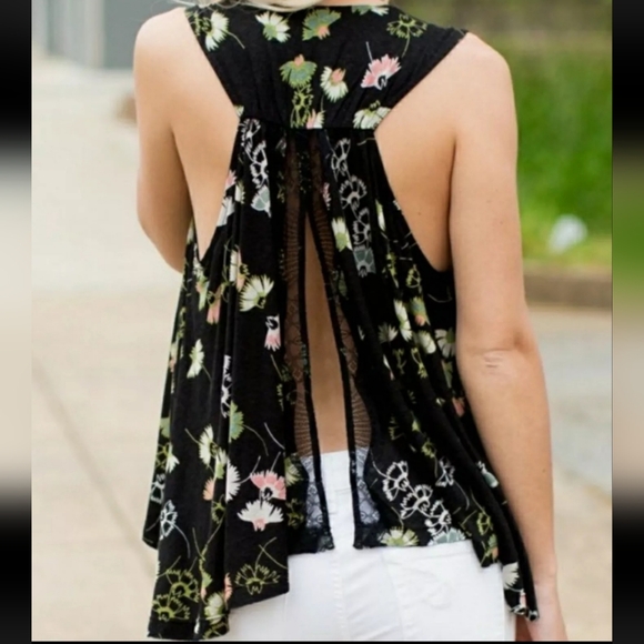 FREE PEOPLE LOVE POTION sleeveless floral top sz Small open back with lace - Picture 2 of 11